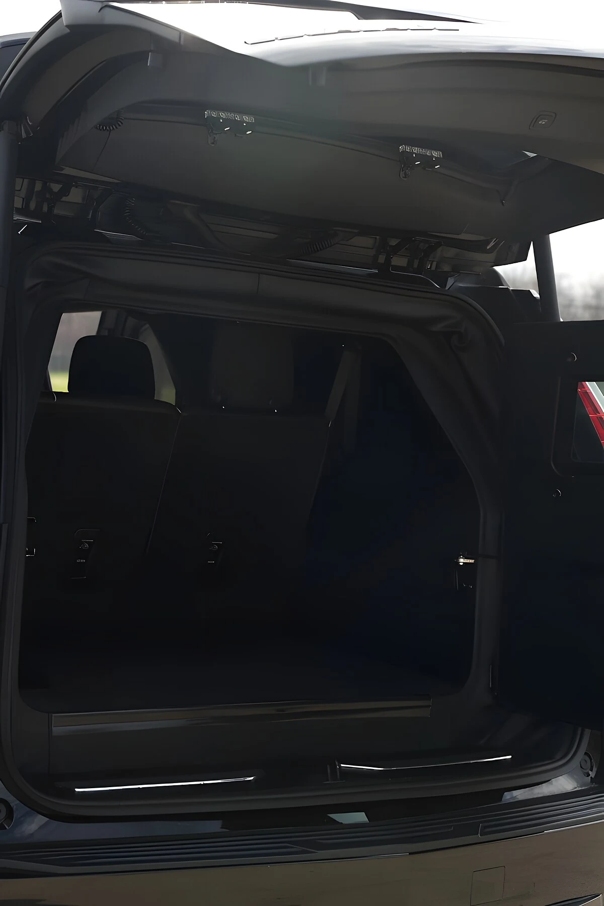 Armored Cadillac Escalade thumbnail 4
