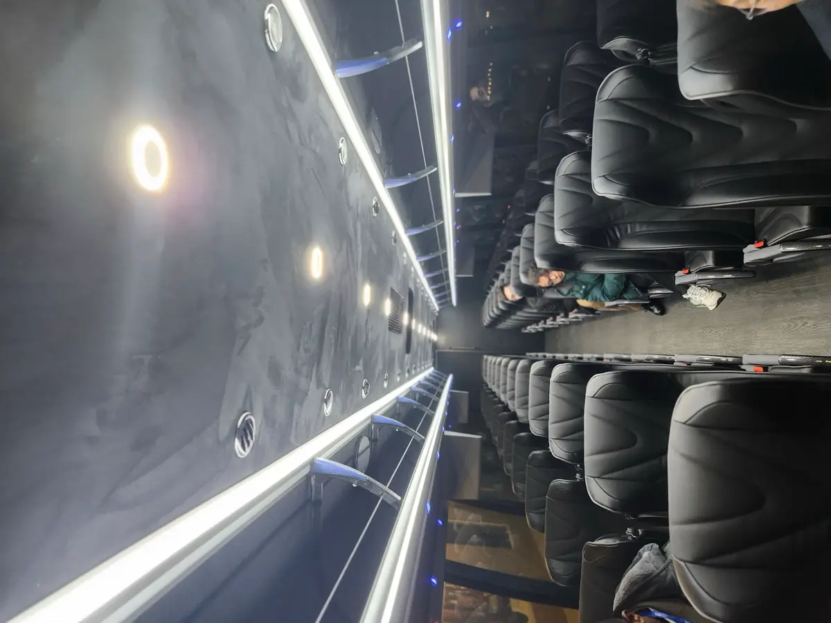 Motor coach for Northbrook corporate events