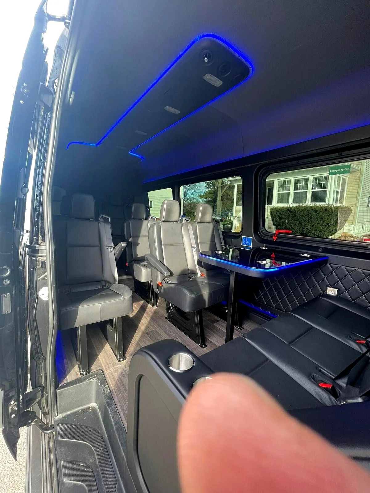 Mercedes Sprinter van interior — sprinter van rental Des Plaines