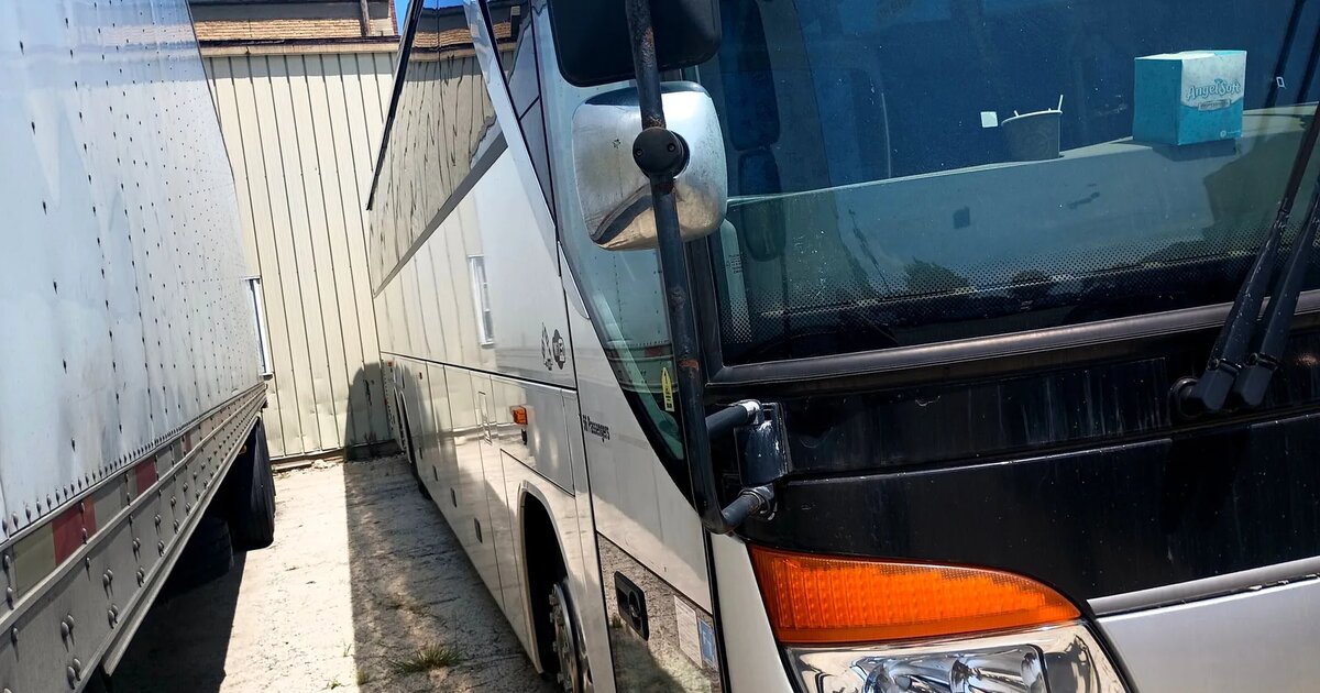Family Reunion limousine service in Chicago