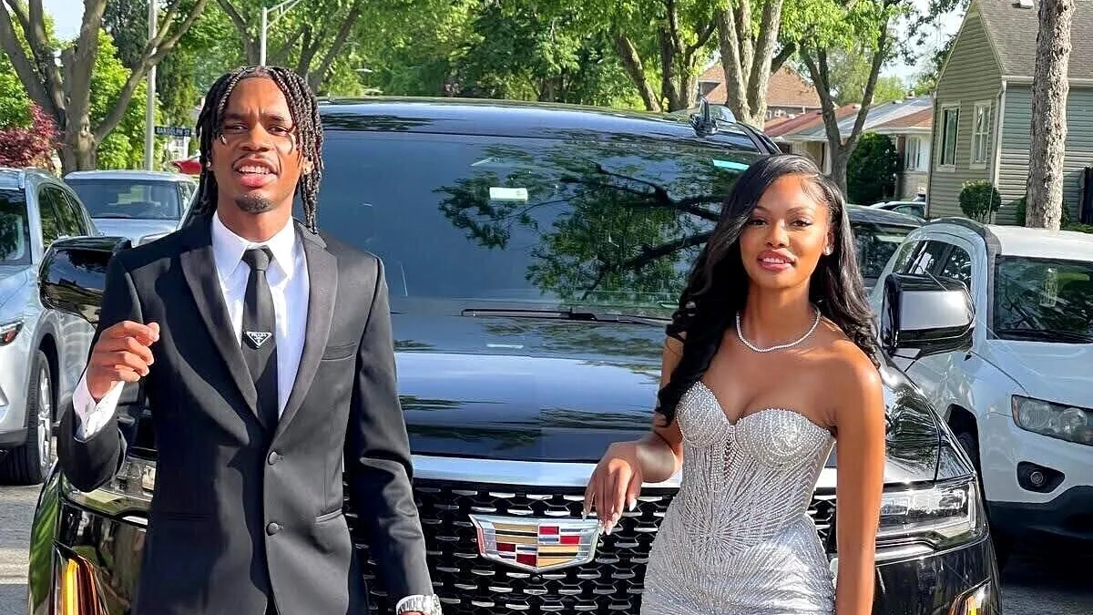 Chicago prom stretch limousine